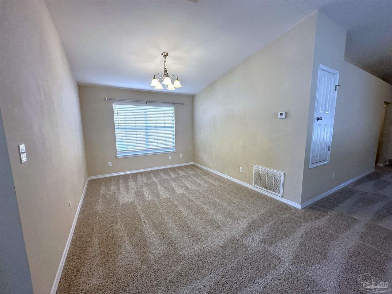 9527 Laramie Dr - Photo 3 of 21