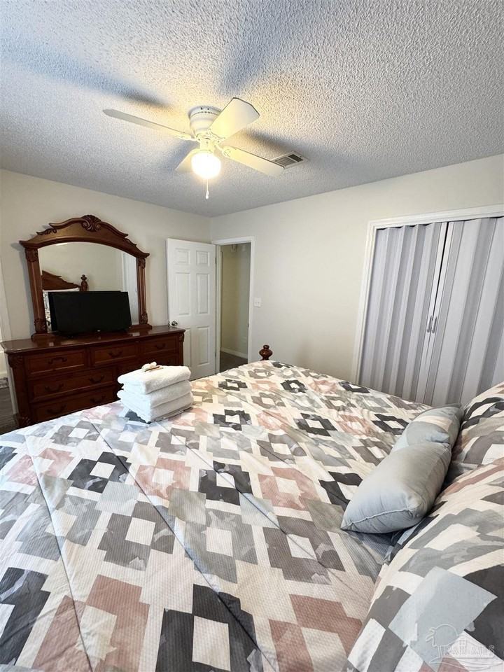 854 Amberway Dr - Photo 7 of 16