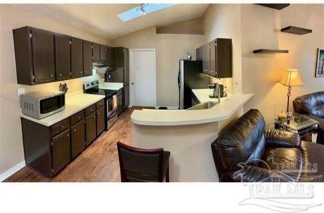 2060 Cambridge Cir - Photo 7 of 21