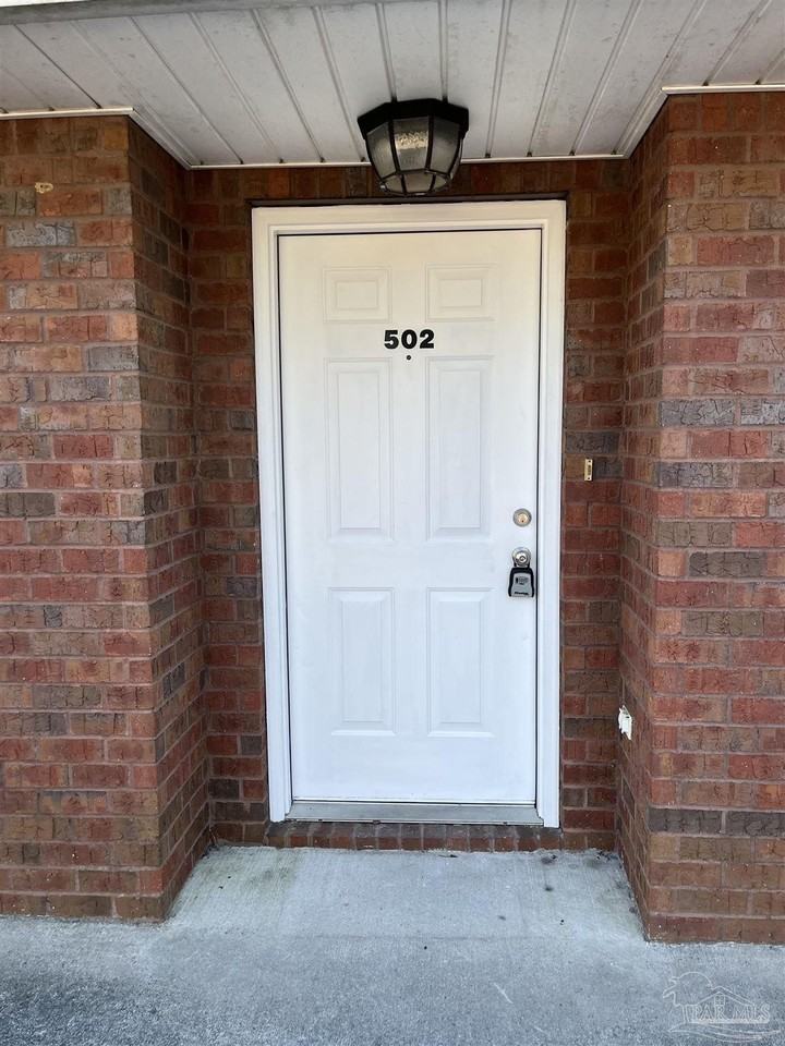 9916 Guidy Ln Apt 502 #502