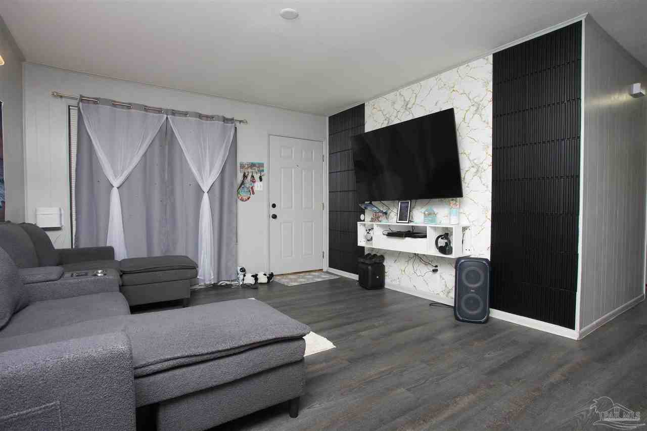 925 Twinbrook Ave - Photo 4 of 25