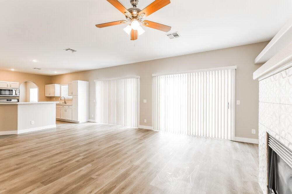 5700 Sligo St - Photo 5 of 17