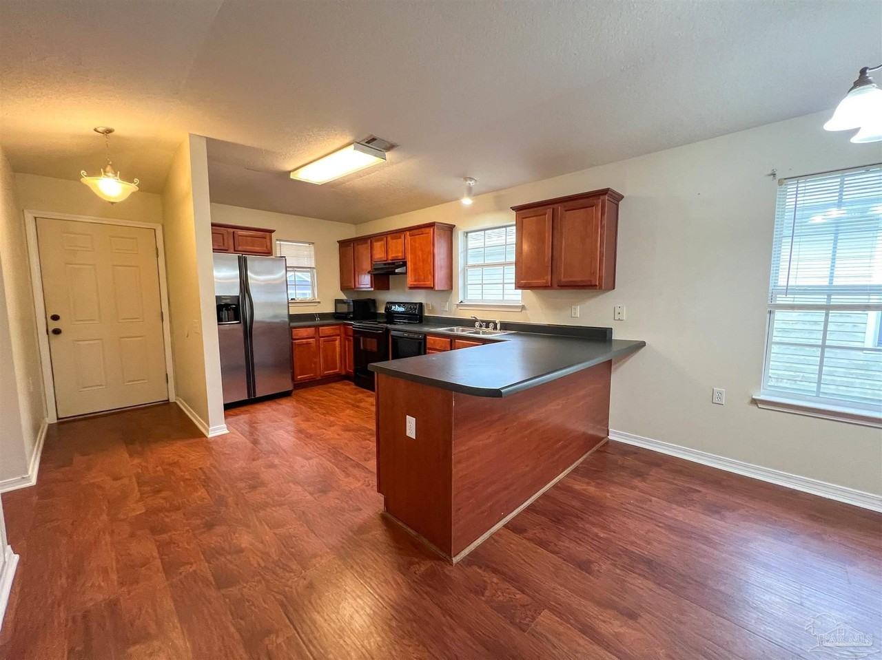 3116 Flintlock Dr - Photo 4 of 22