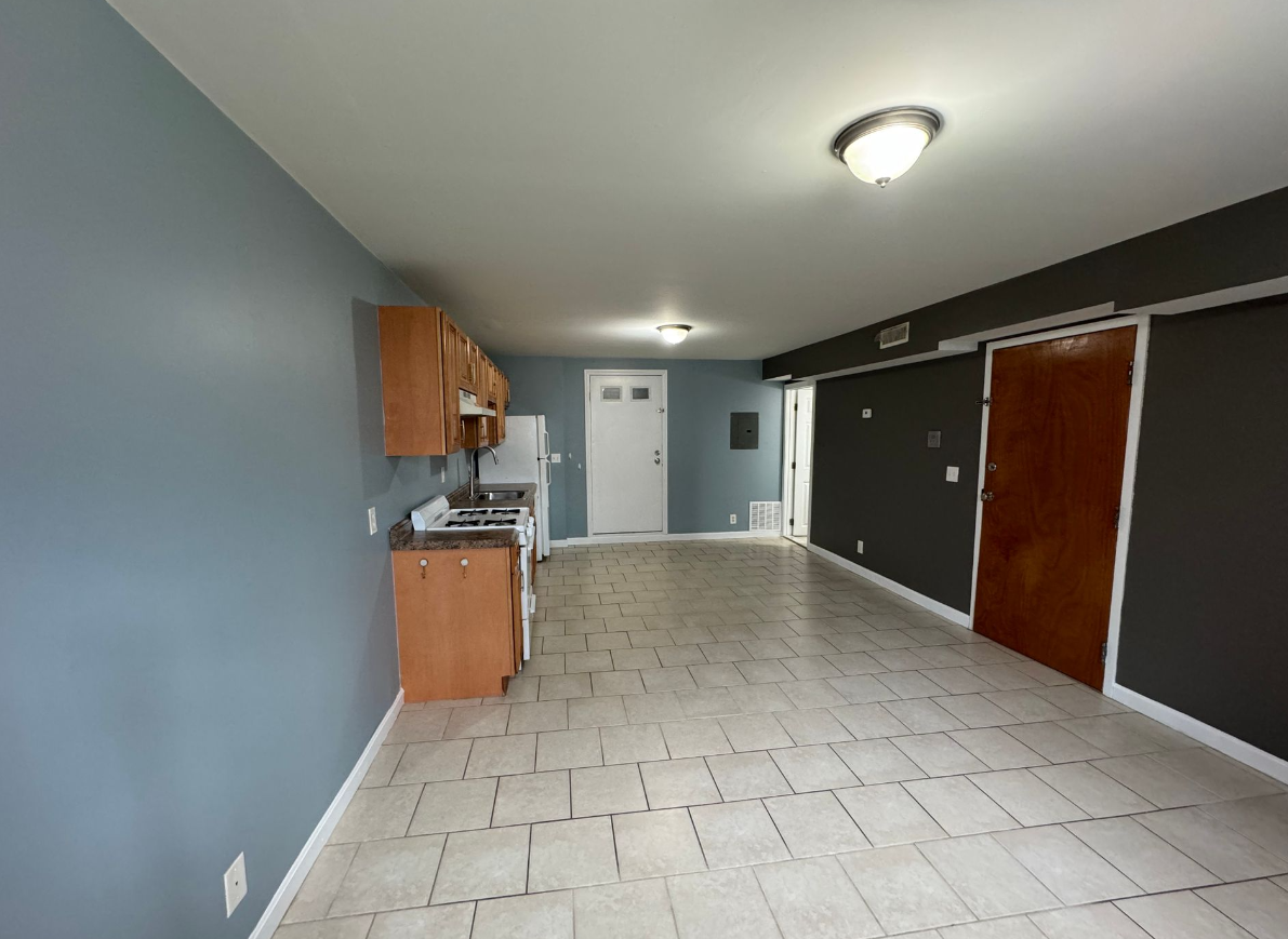 33 Decatur St #1 - Photo 6 of 9