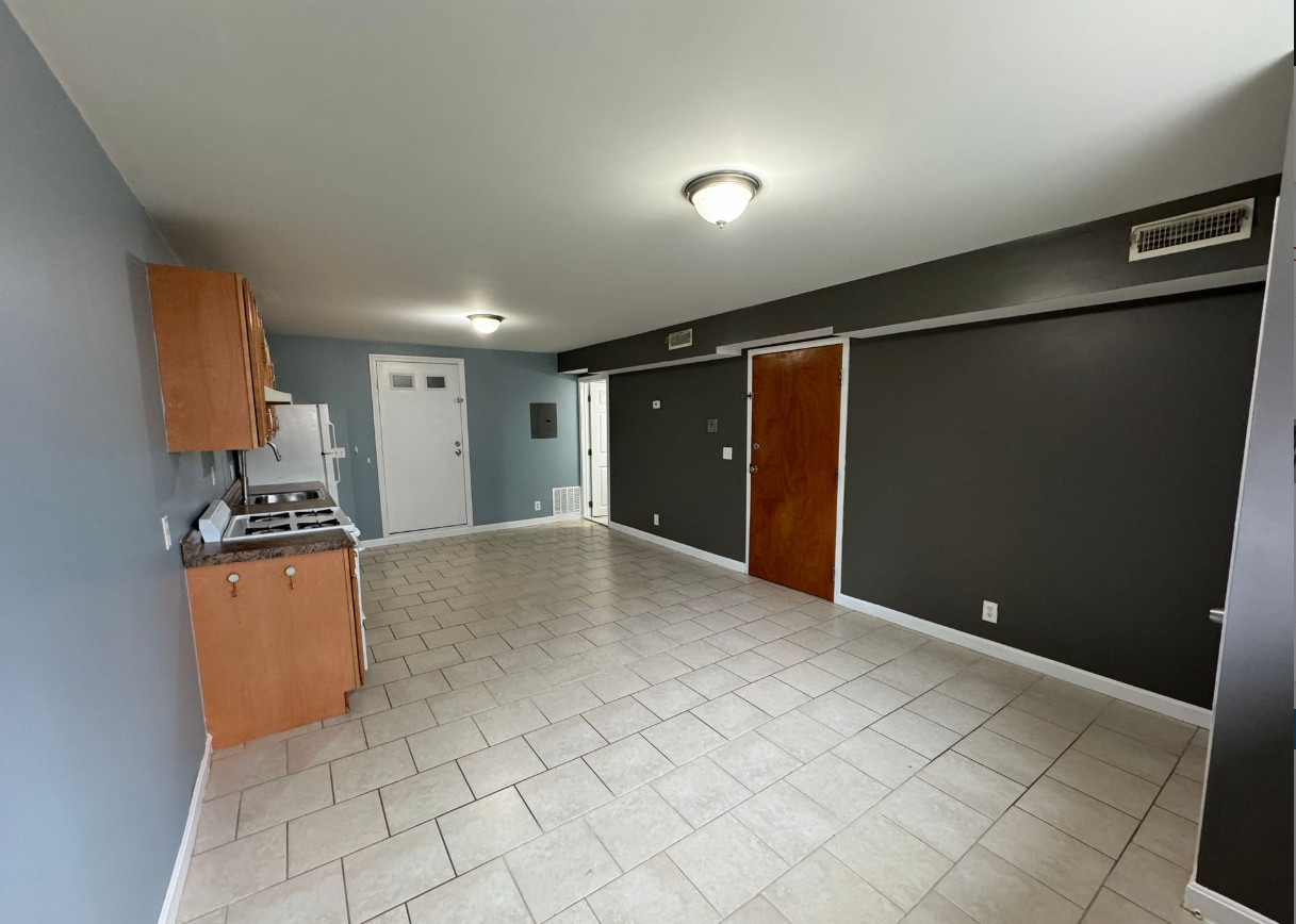 33 Decatur St #1 - Photo 7 of 9