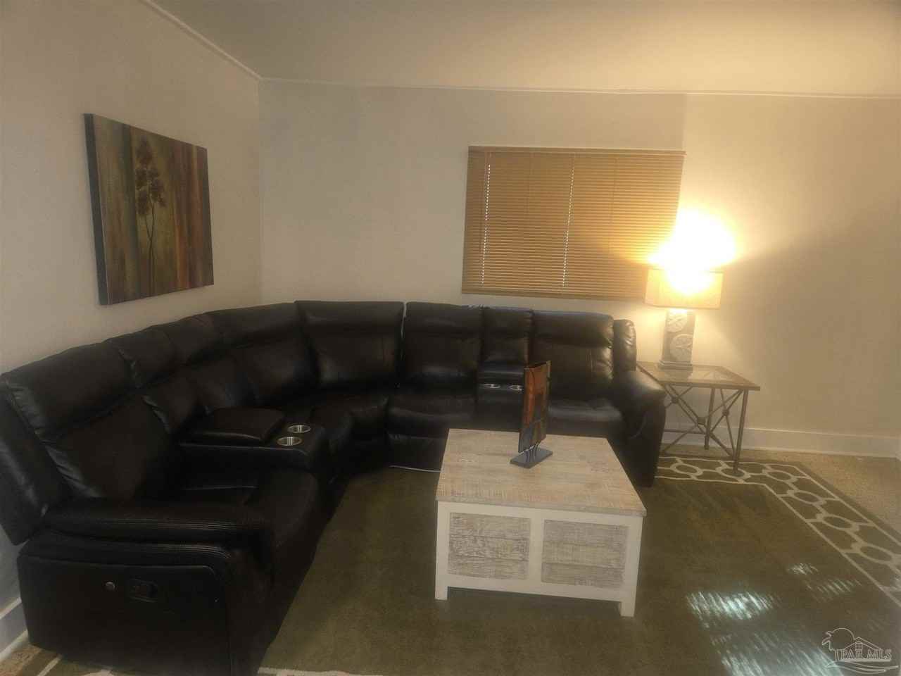 1012 W Hernandez St - Photo 4 of 10