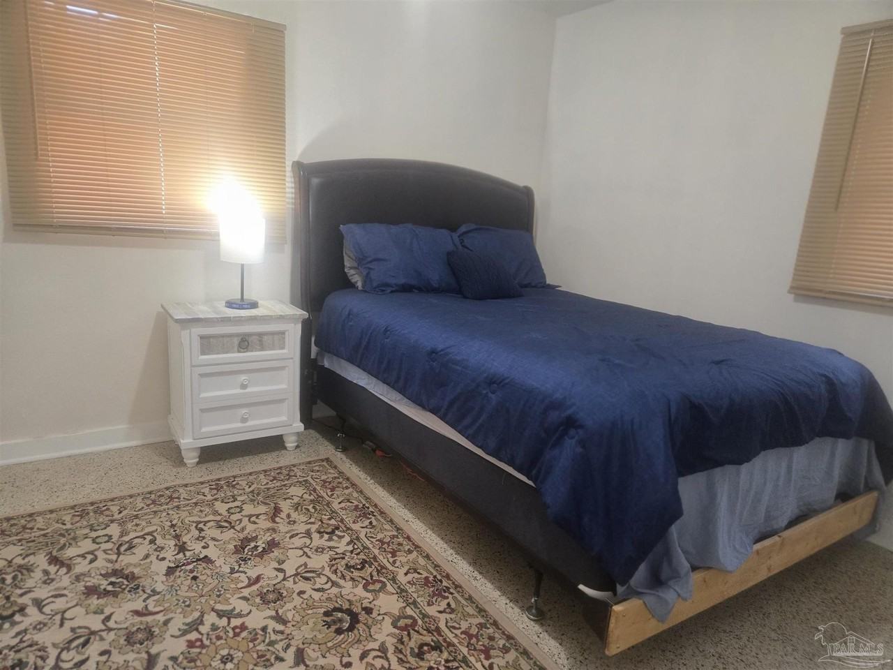 1012 W Hernandez St - Photo 7 of 10