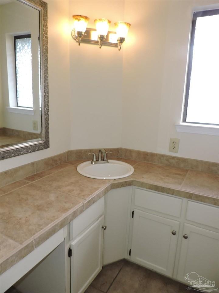 3510 Parkwood Ave - Photo 3 of 19