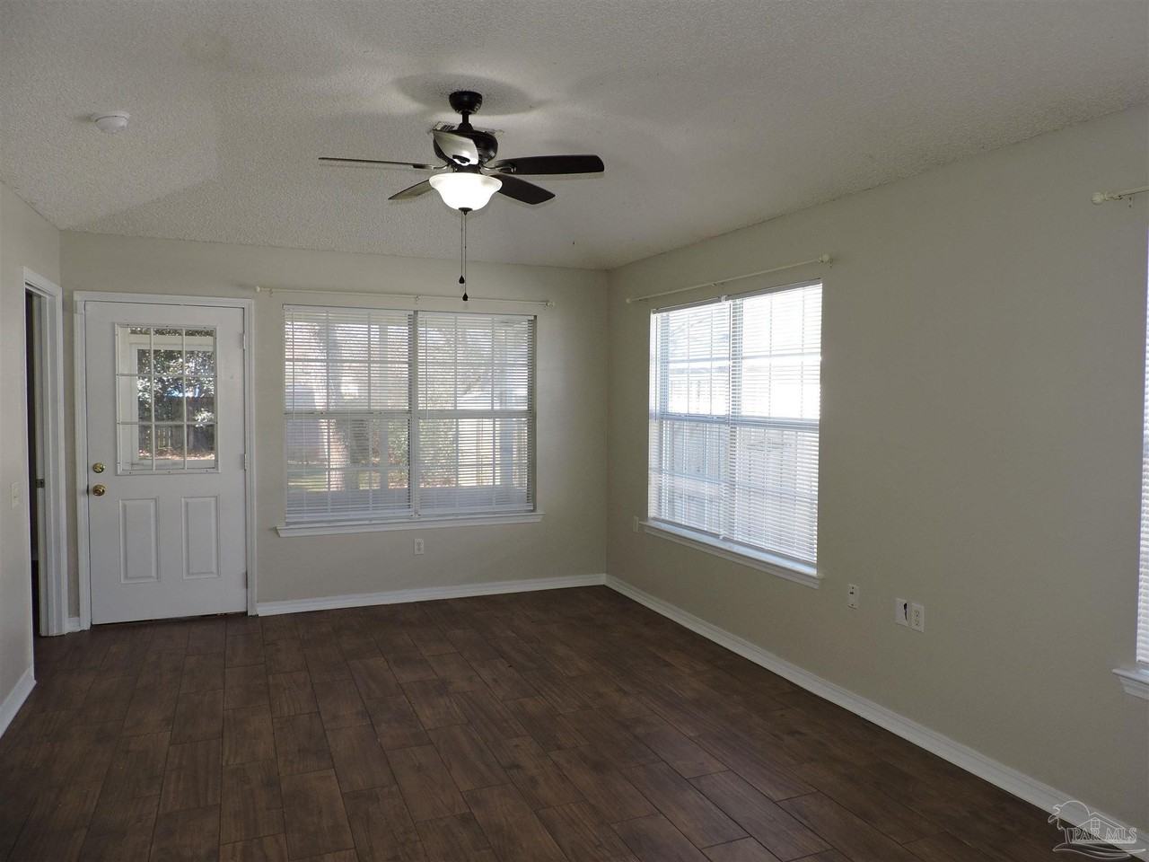 4058 Glenway Dr - Photo 3 of 22