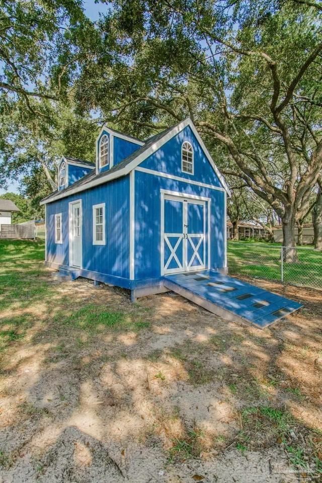 5894 W Shore Dr - Photo 6 of 37