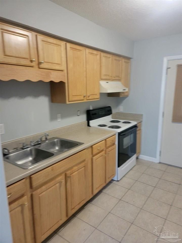 1030 Sable Dr Unit A #A - Photo 2 of 11