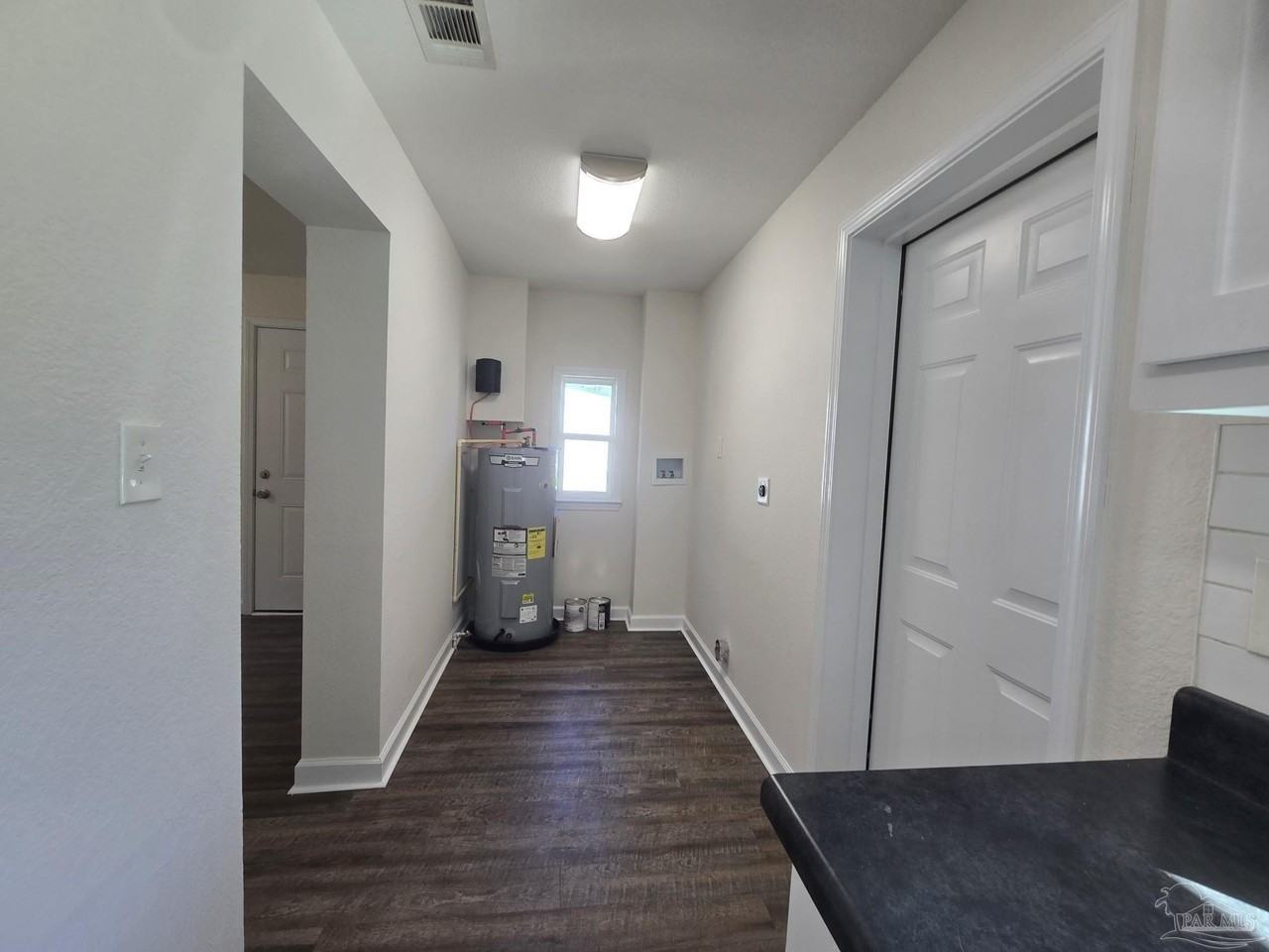 517 Chaseville St - Photo 6 of 15