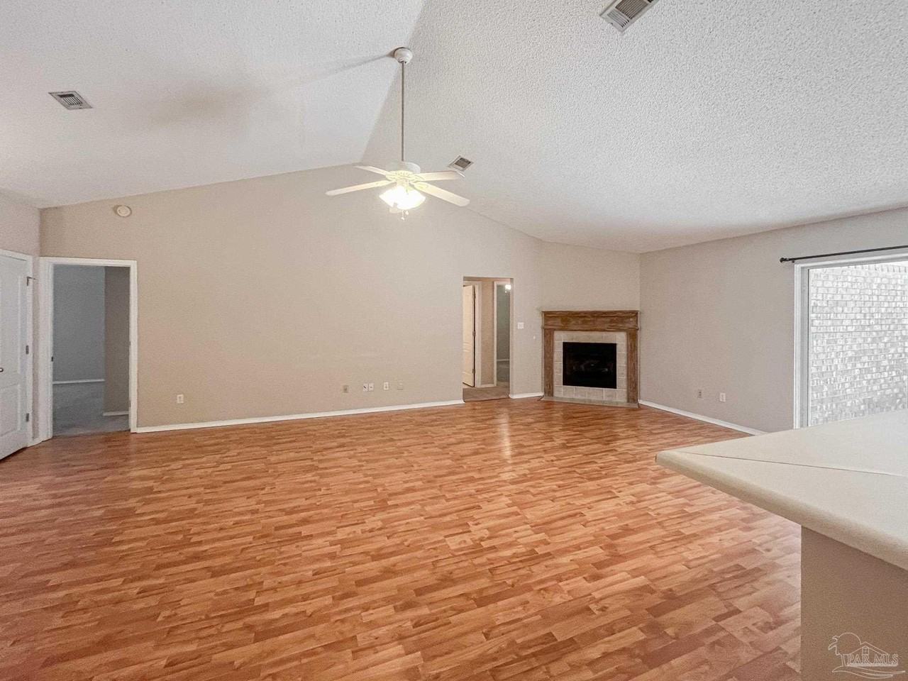 902 Catskill Ln - Photo 6 of 23