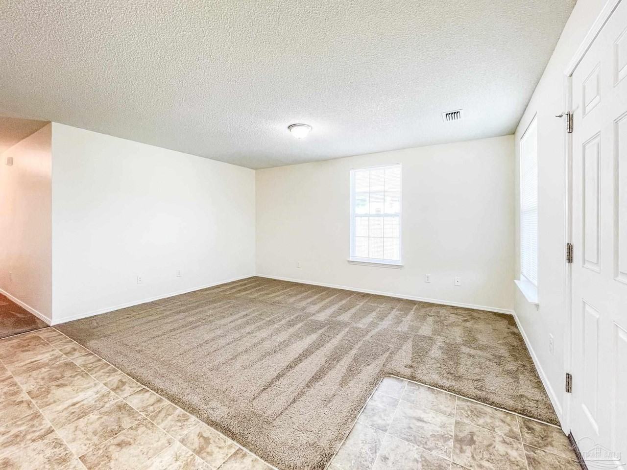 8921 Camshire Cir - Photo 6 of 26