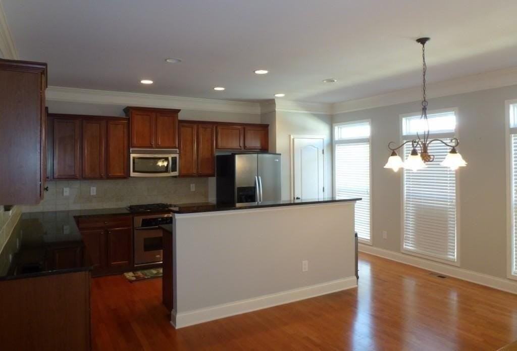 3209 Buck Way - Photo 4 of 29