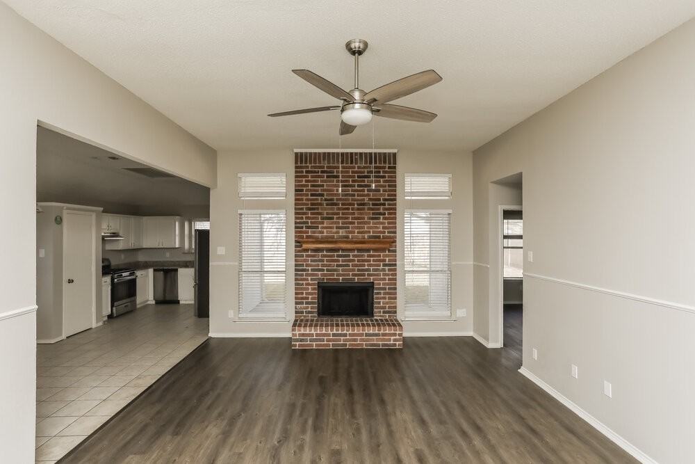 317 W Glen Meadow Dr - Photo 4 of 16