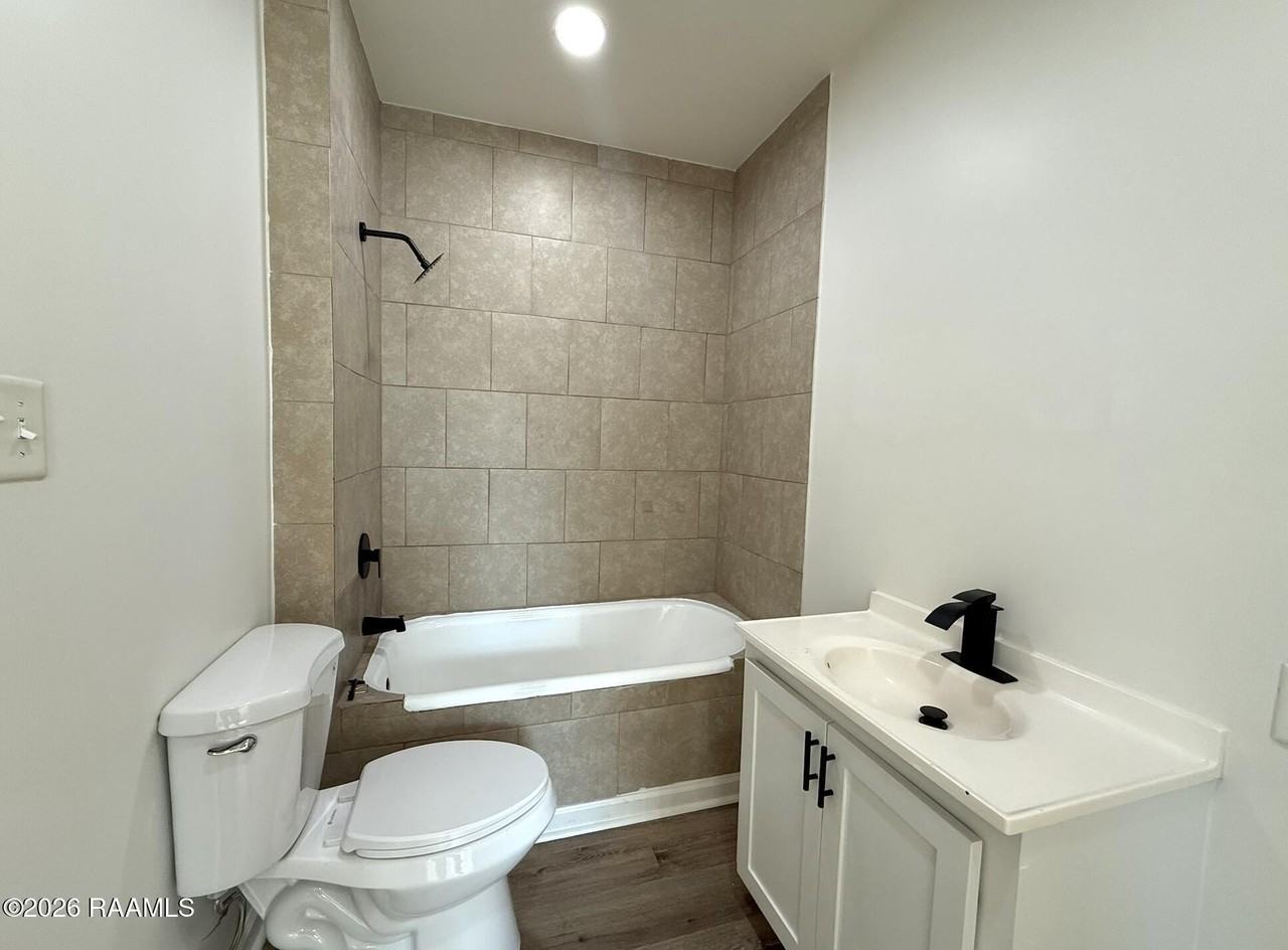 801 Cleveland St - Photo 7 of 13