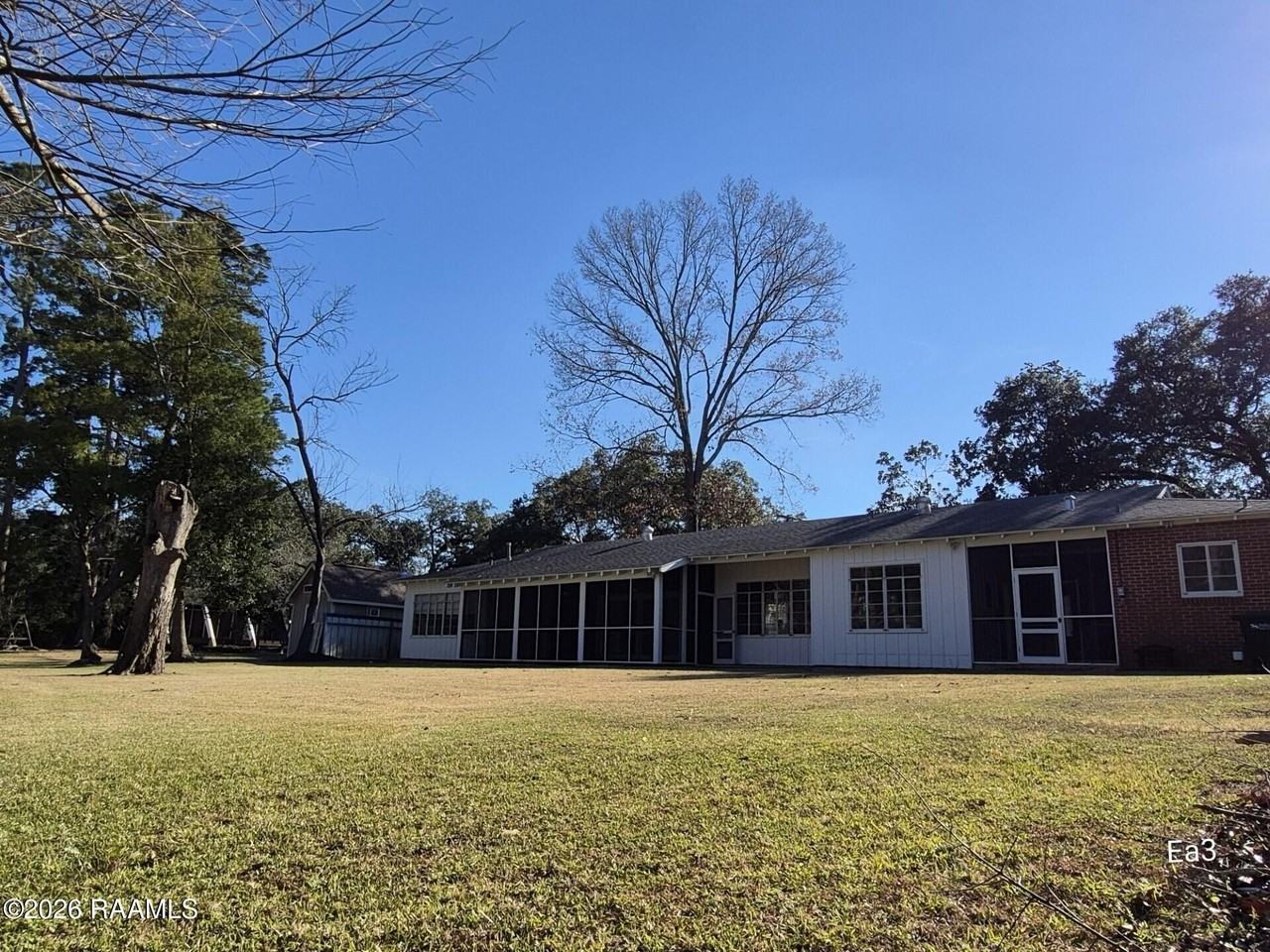 101 Aline St - Photo 3 of 15