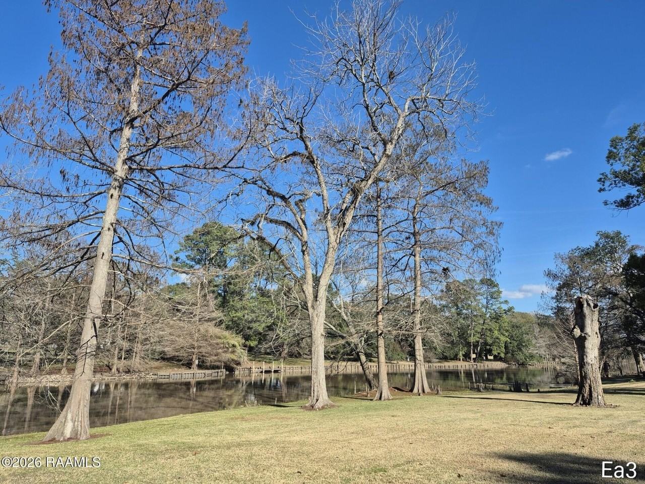 101 Aline St - Photo 4 of 15