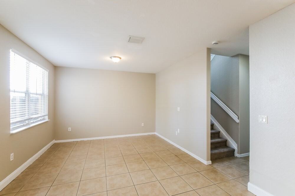 1648 Se 20th Rd - Photo 5 of 17