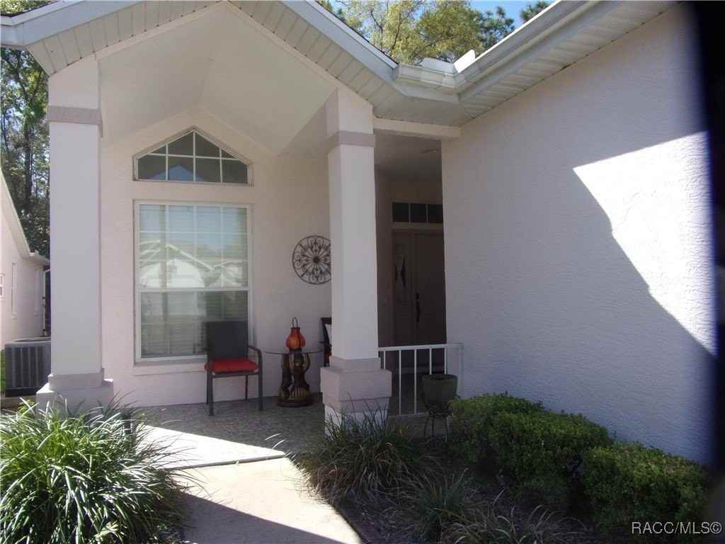 3521 S Belgrave Dr - Photo 2 of 32