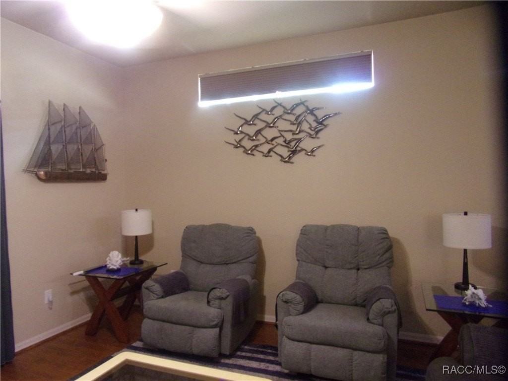 3521 S Belgrave Dr - Photo 6 of 32