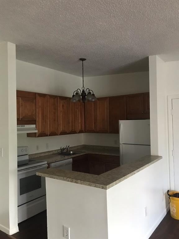 819 Ne 199th St #205 - Photo 3 of 11