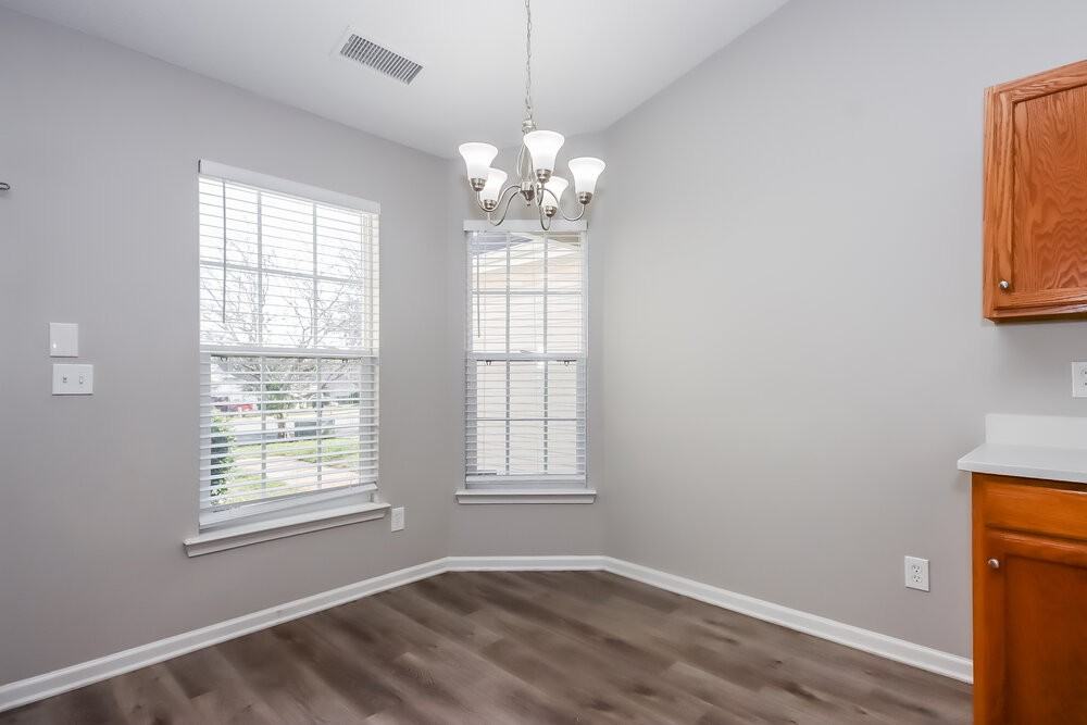 1641 Galesburg St - Photo 6 of 16