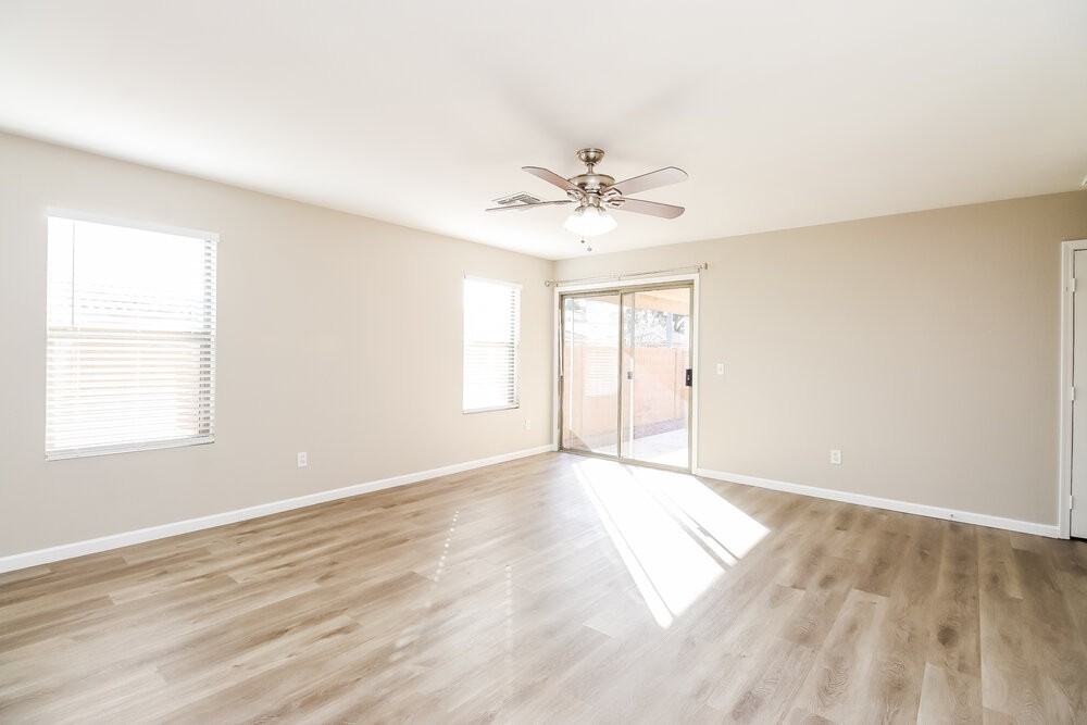 1538 S Danielson Way - Photo 3 of 16