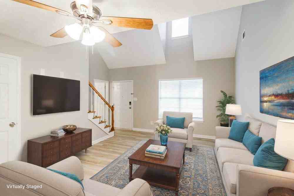 215 Woodland Ridge Cir - Photo 5 of 20