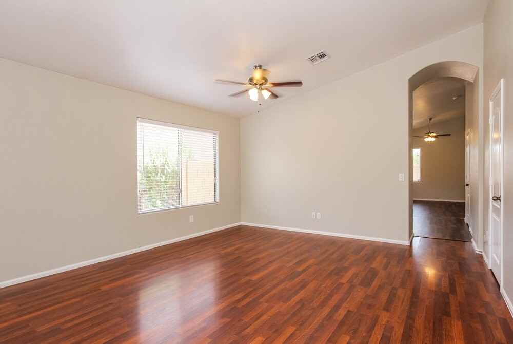 12321 W Marshall Ave - Photo 3 of 15