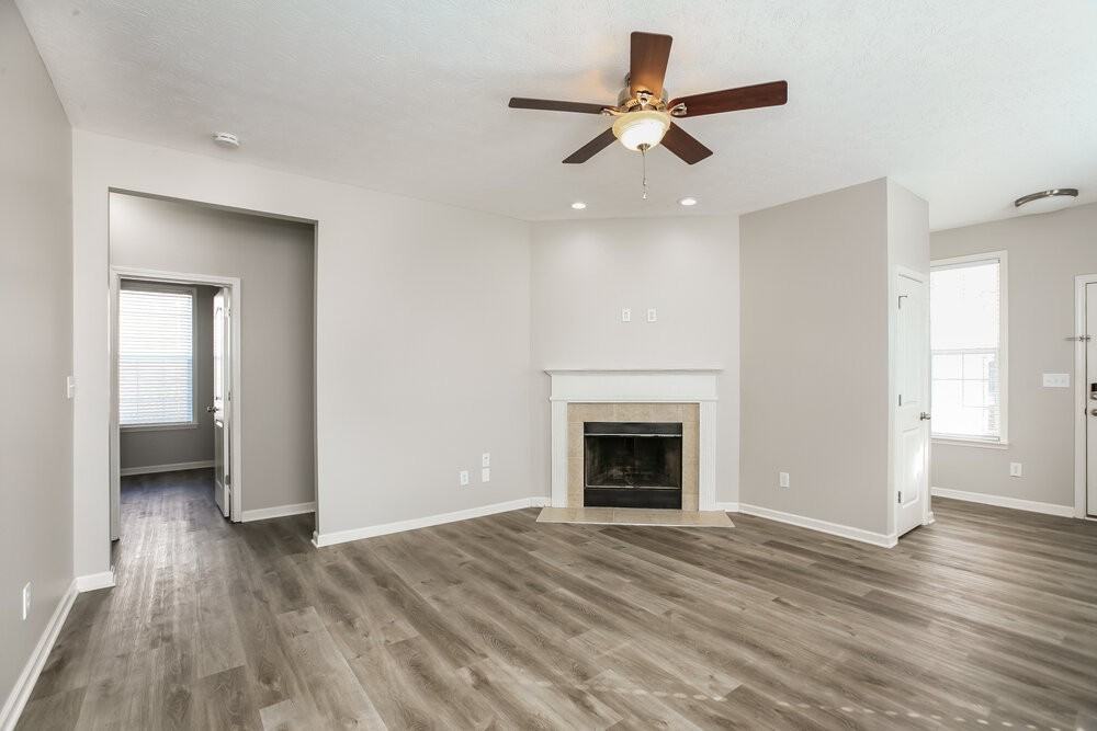 3400 Roundlake Ln - Photo 5 of 19