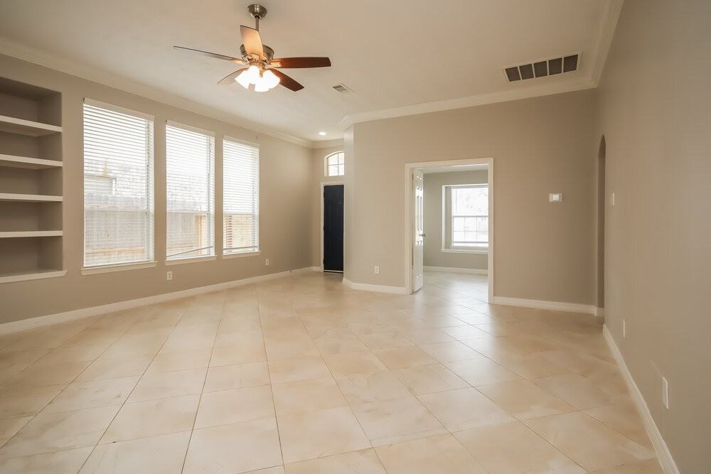 19033 Hammer Ln - Photo 5 of 19