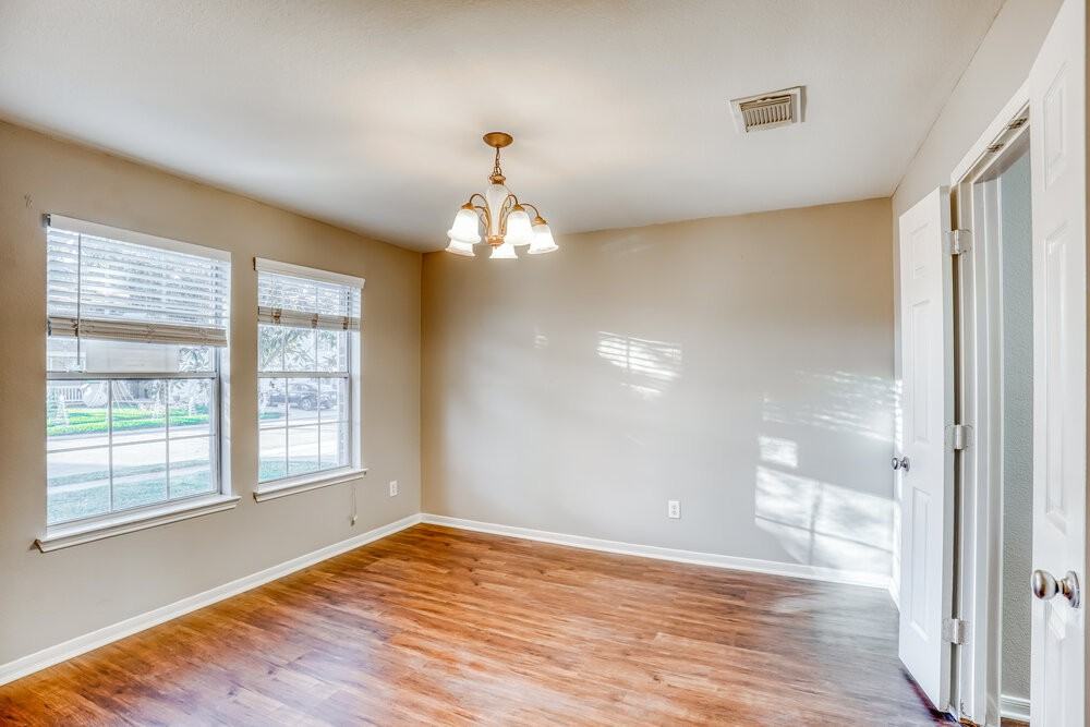 9702 Winter Bloom Ln - Photo 6 of 17