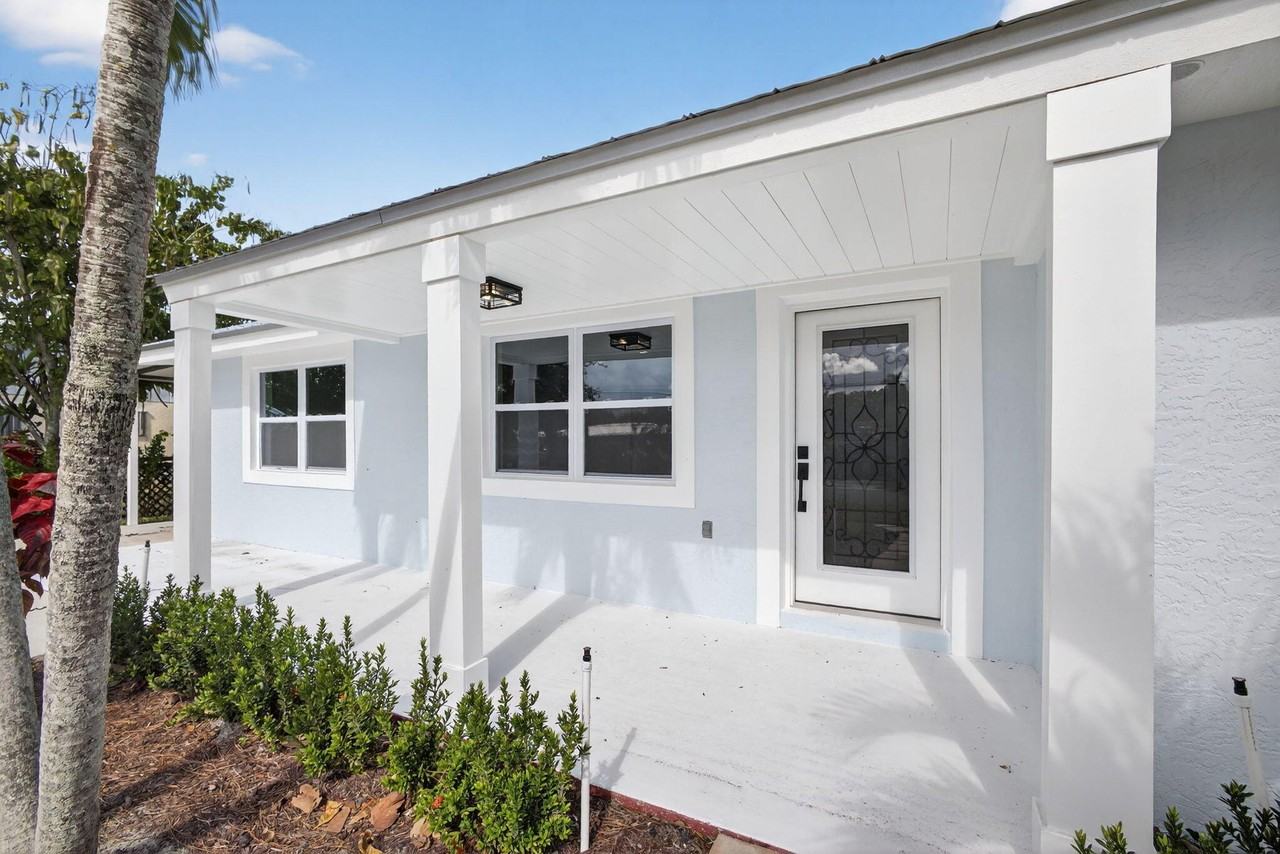 1265 Sw 29th Ter - Photo 5 of 47