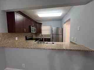 1473 Lake Crystal Dr #A - Photo 3 of 8