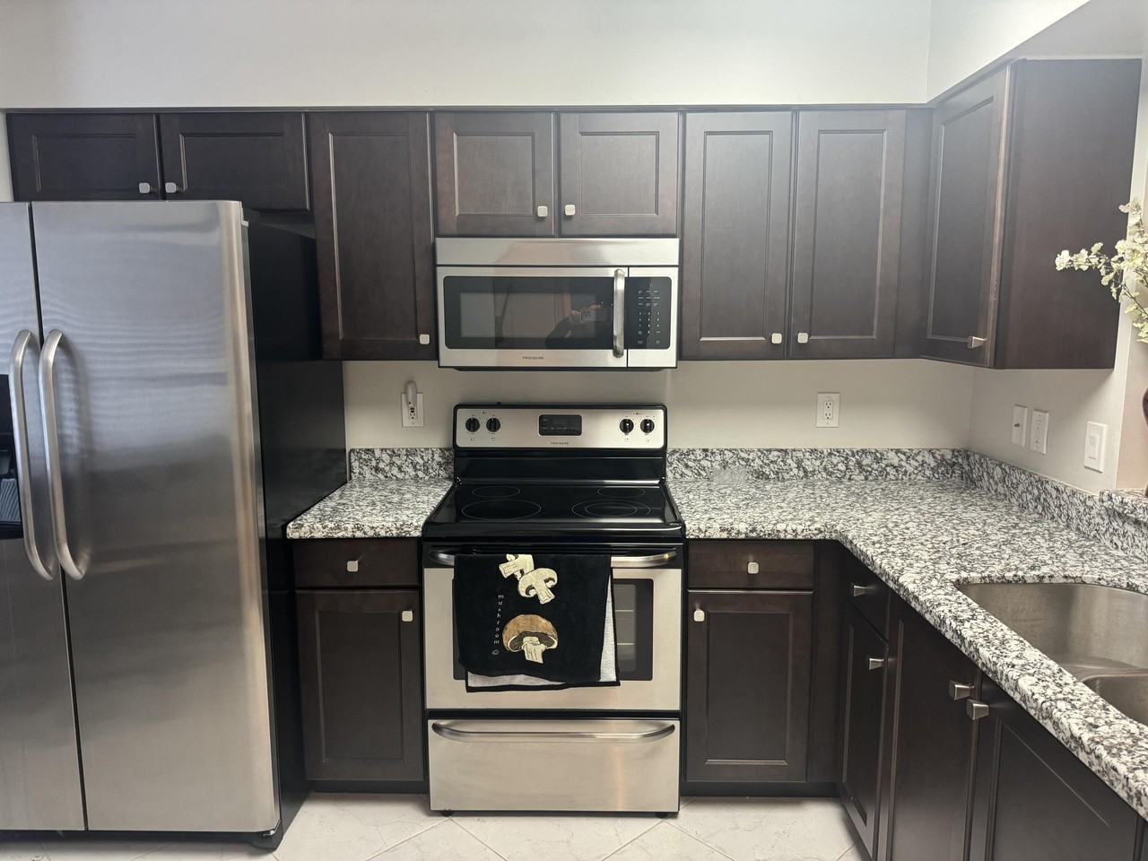 14111 Royal Vista Dr #404 - Photo 3 of 35