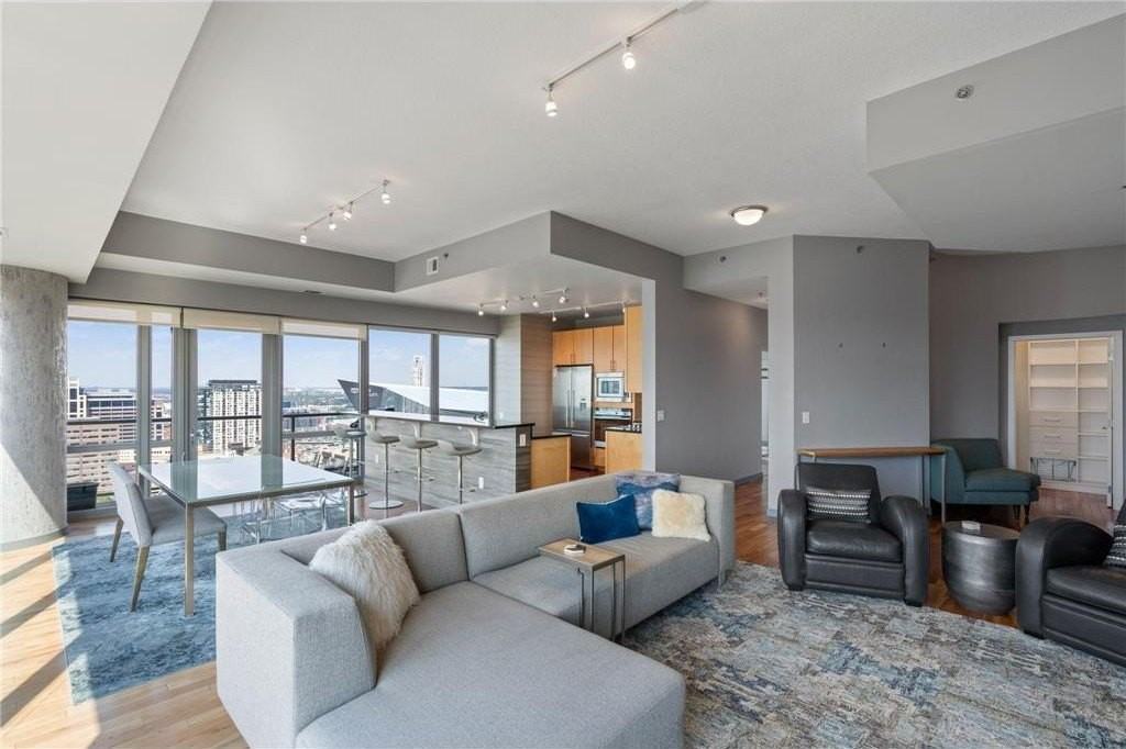 929 Portland Ave #2501 - Photo 7 of 50