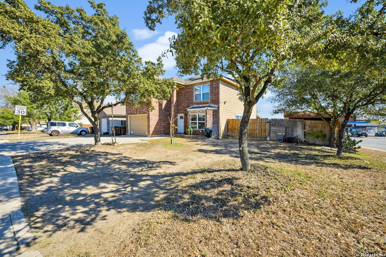 5702 Allbrook - Photo 2 of 21