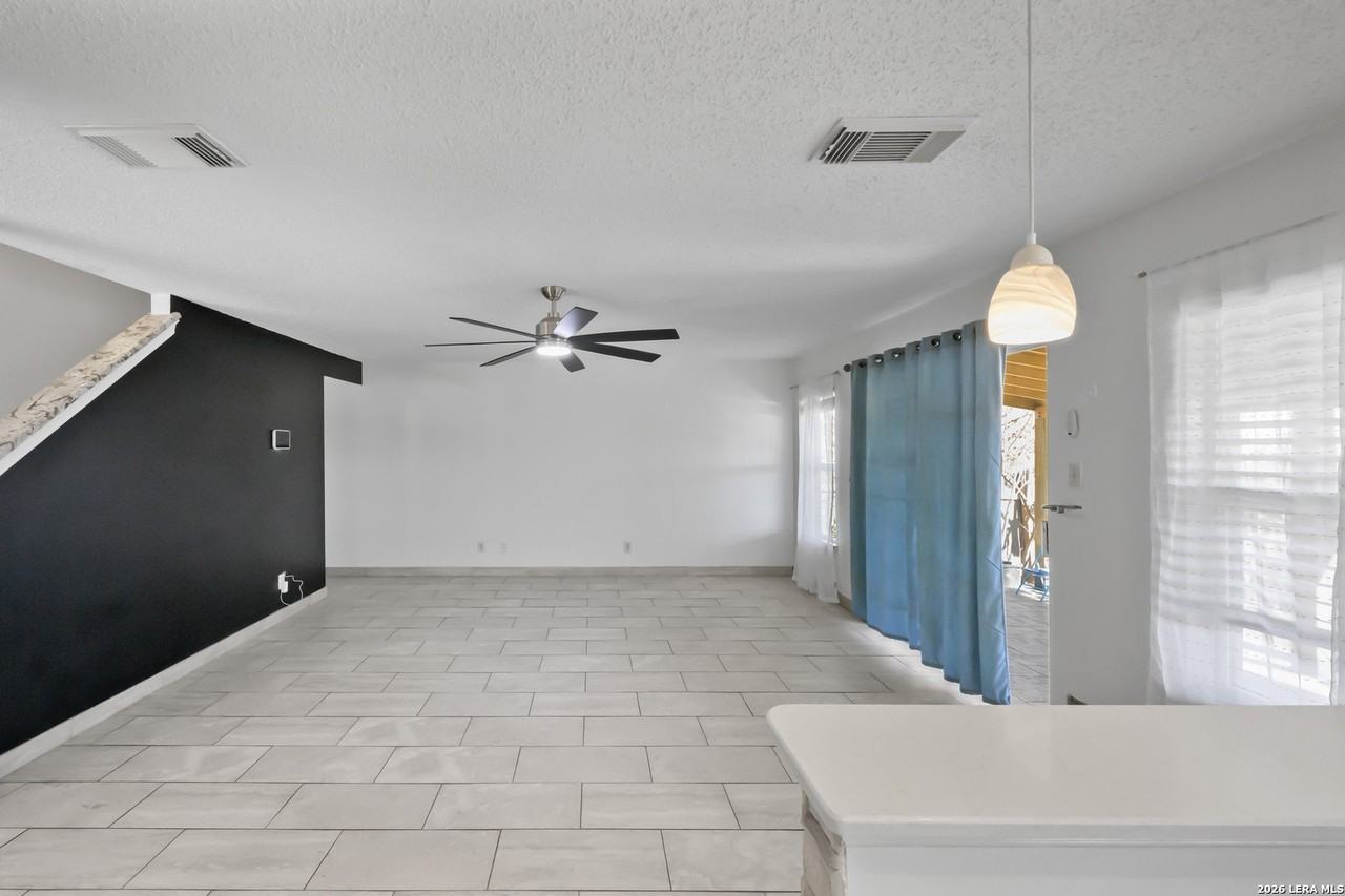 5702 Allbrook - Photo 4 of 21