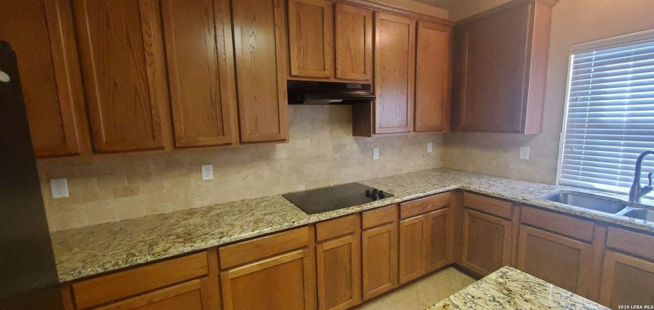 249 Nomad Ln - Photo 4 of 33