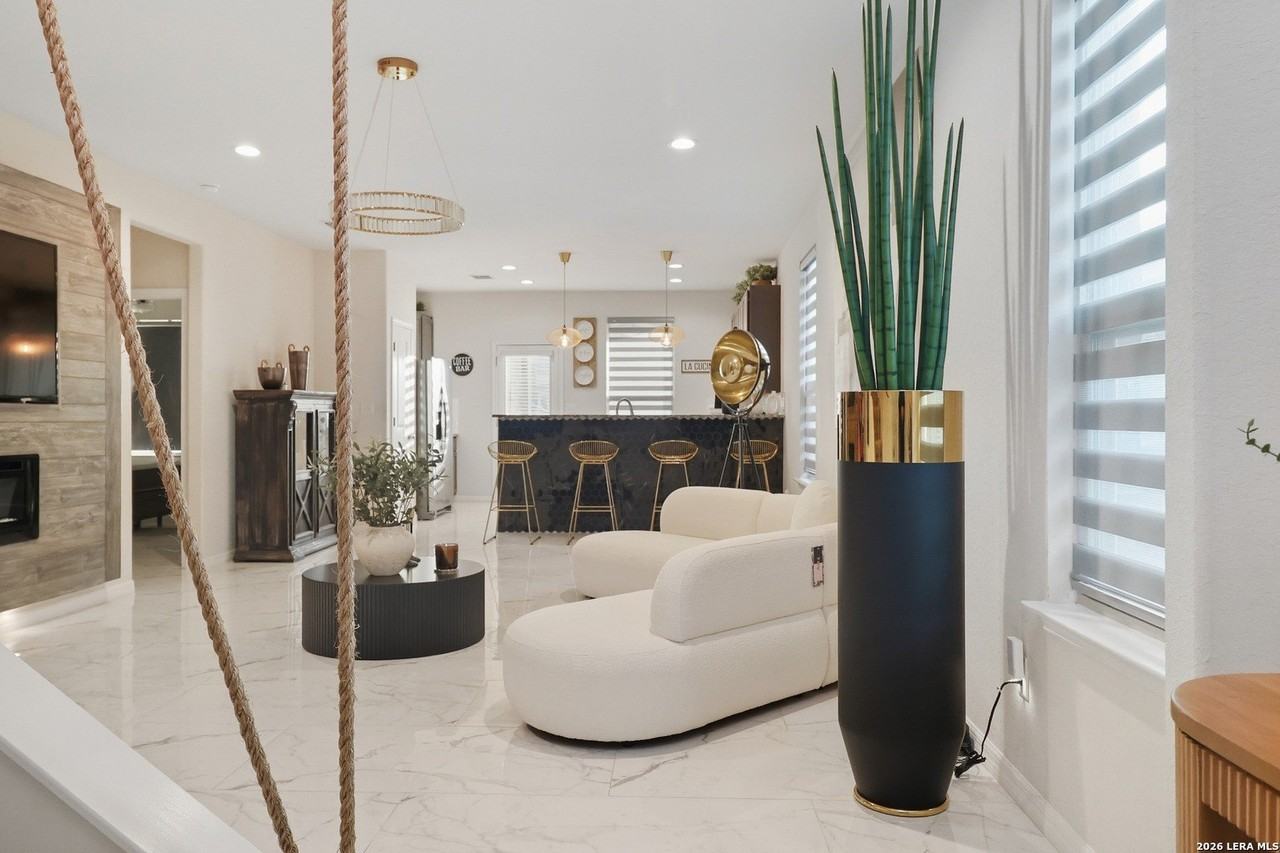 2838 High Castle - Photo 7 of 39