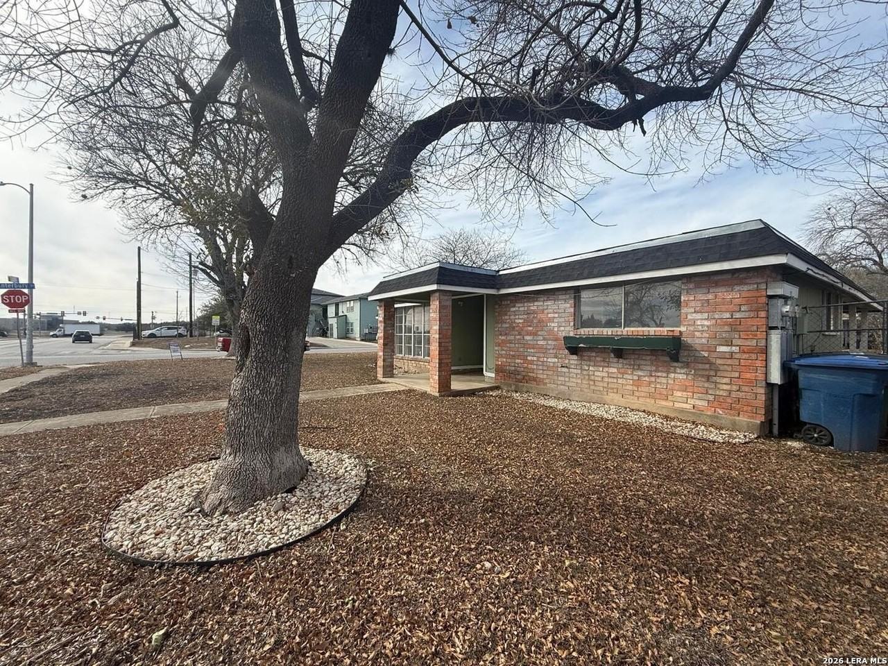 5739 Stiffkey Dr - Photo 2 of 10