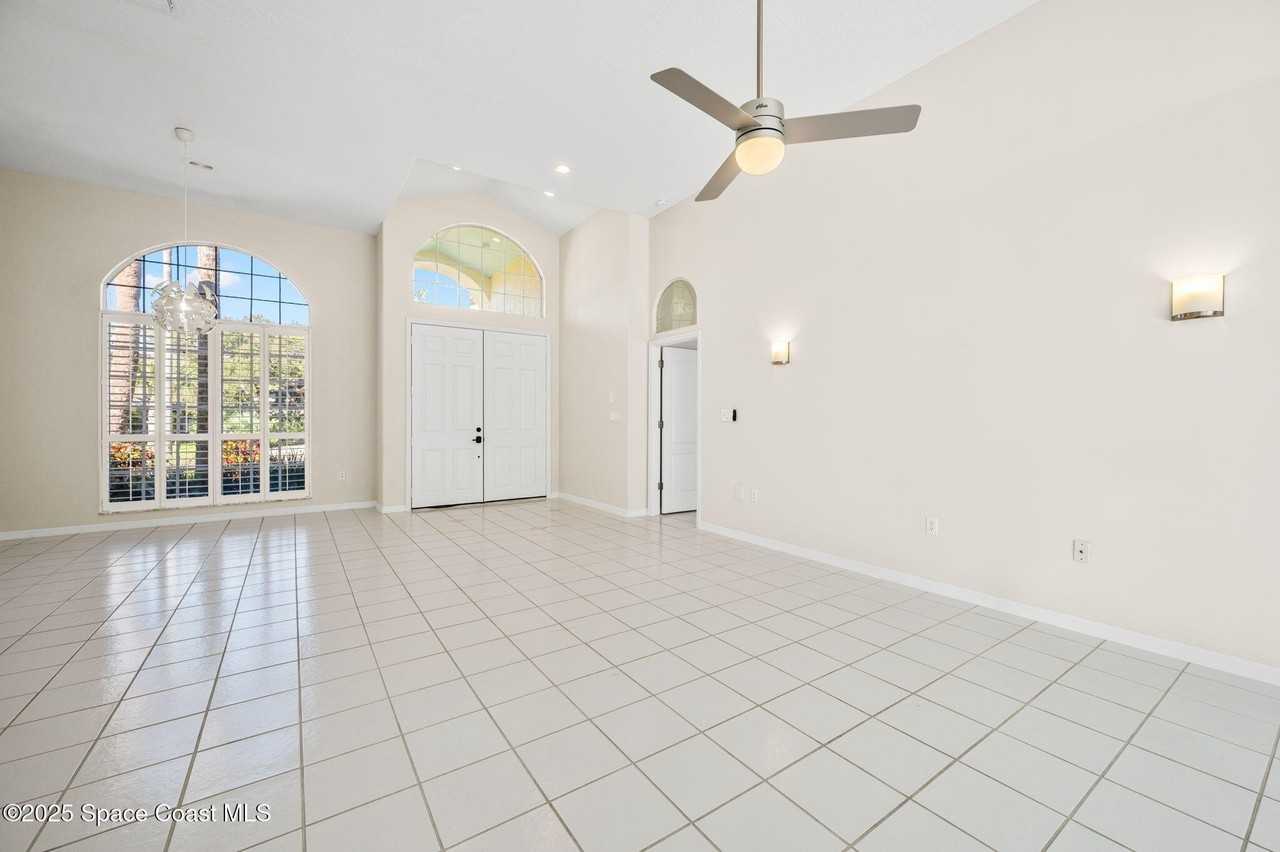 174 Martesia Way - Photo 7 of 38