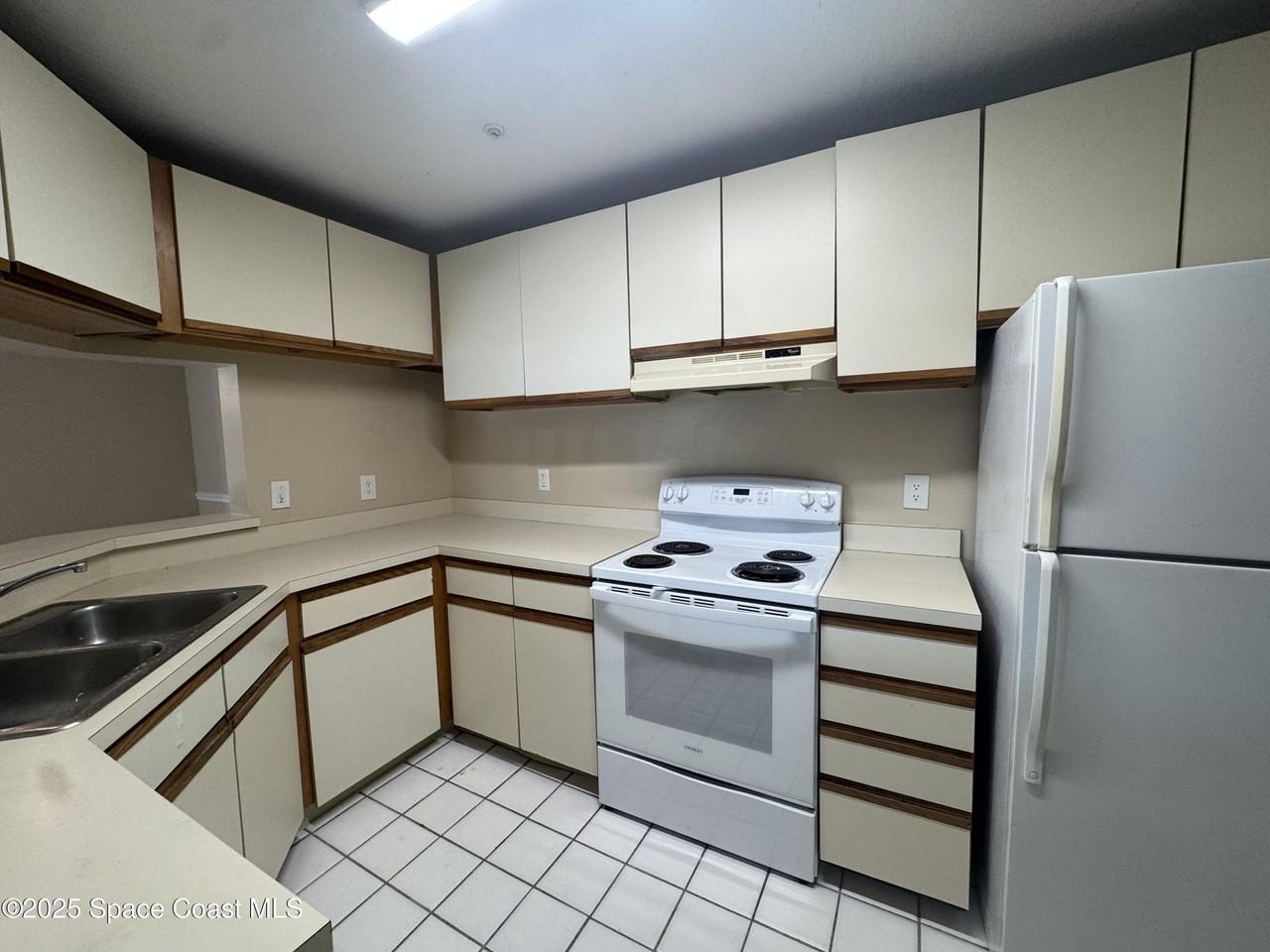 7667 N Wickham Rd Apt 1013 #1013 - Photo 6 of 14
