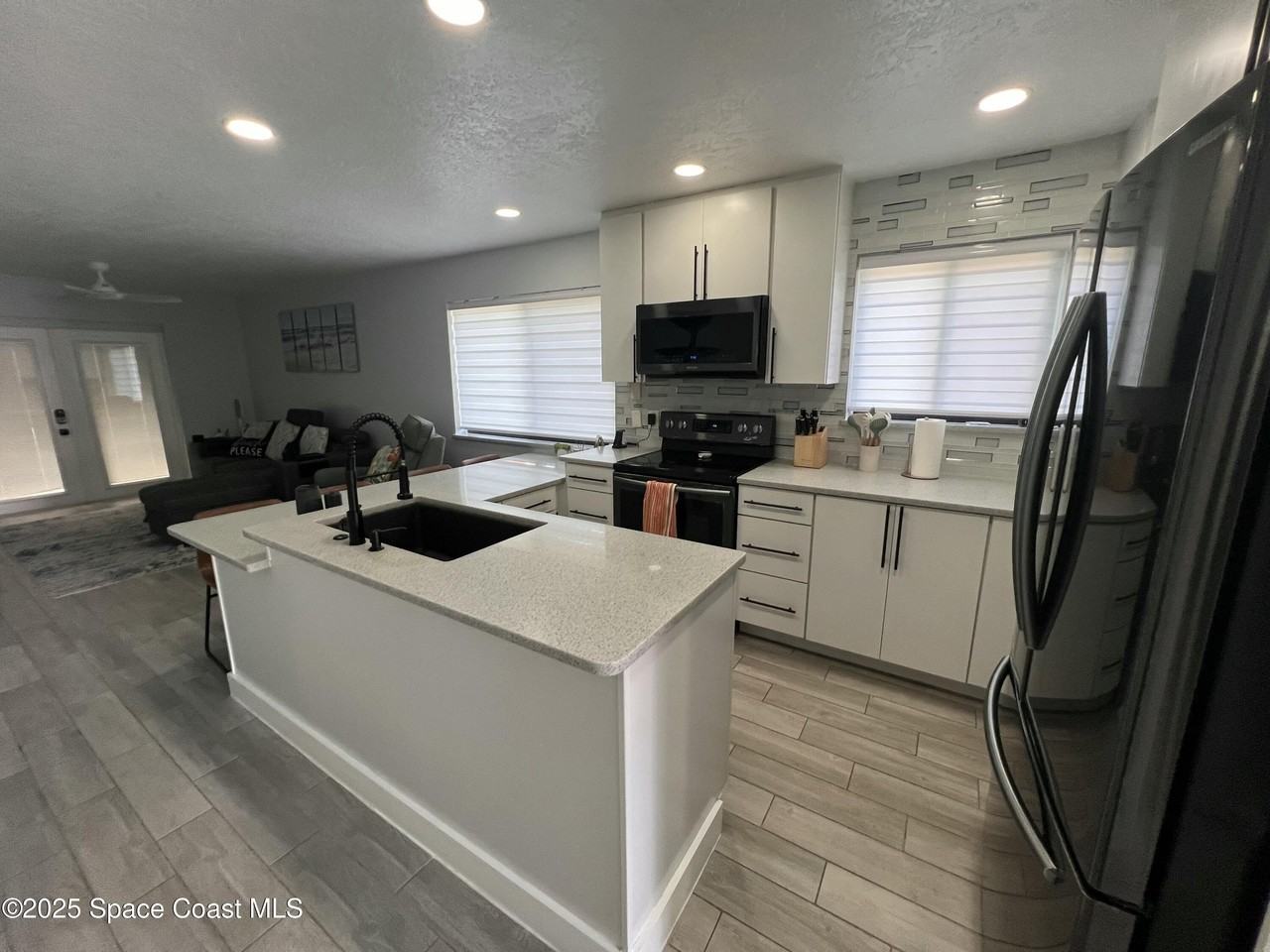 3230 Sand Dunes Ct - Photo 6 of 20