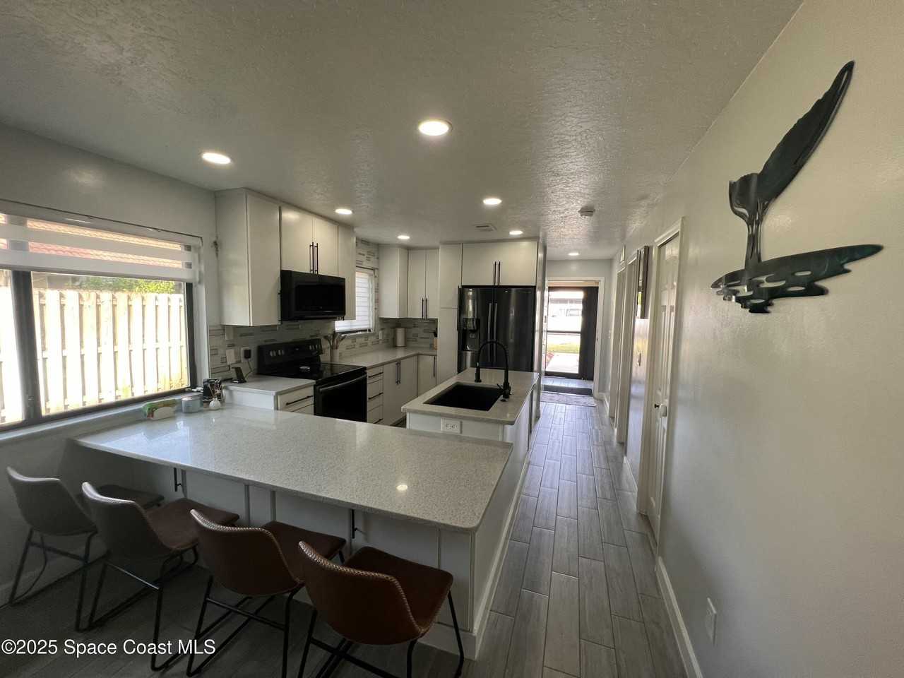 3230 Sand Dunes Ct - Photo 7 of 20
