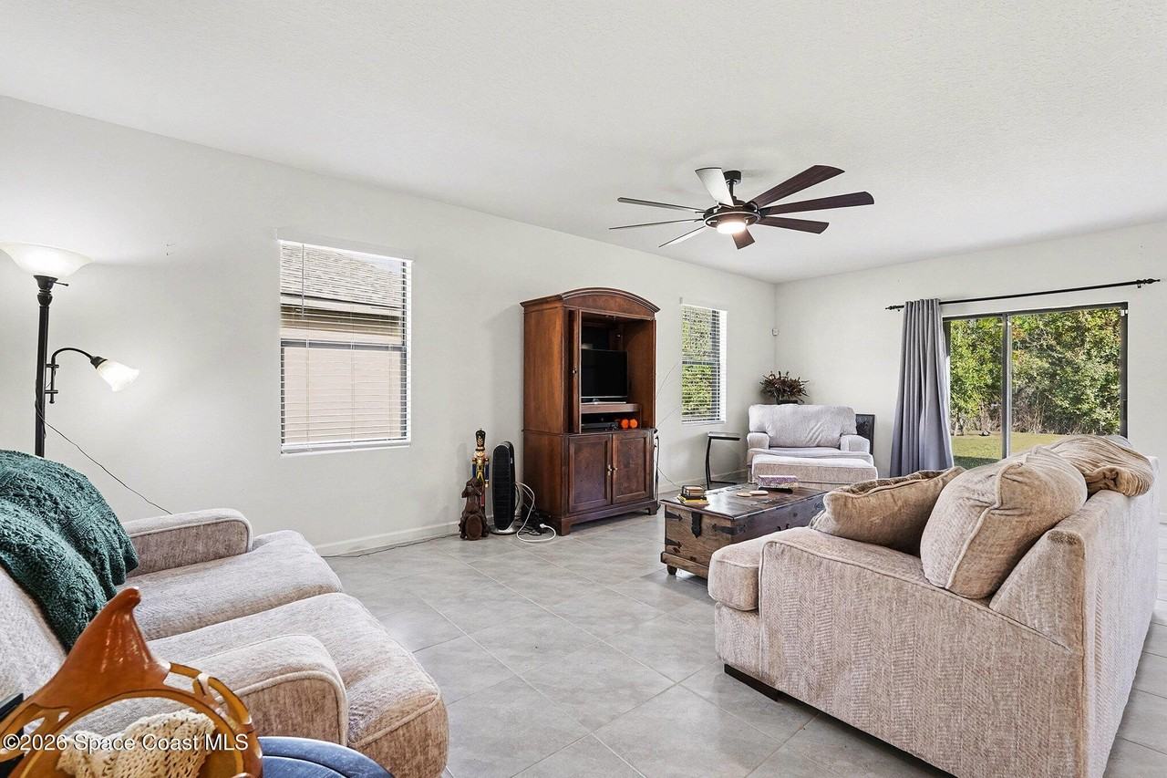 543 Old Country Rd Se - Photo 6 of 29