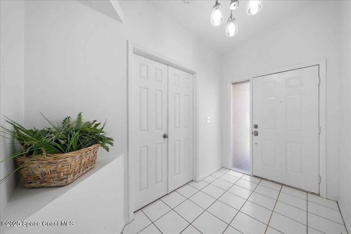 1654 Woodland Dr - Photo 4 of 24