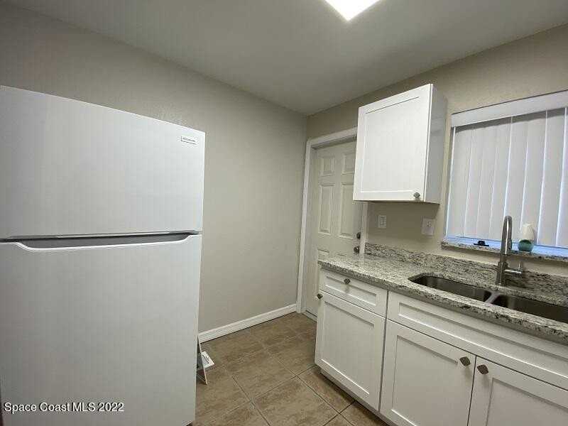 128 Adams Ave Unit 2 #2 - Photo 6 of 20